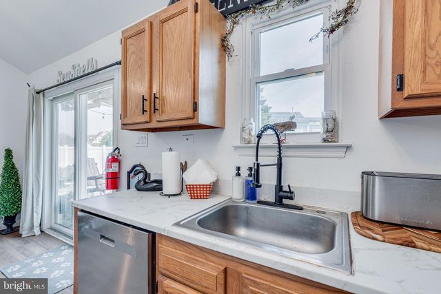 1030 CENTER ST, Tuckerton, NJ 08087