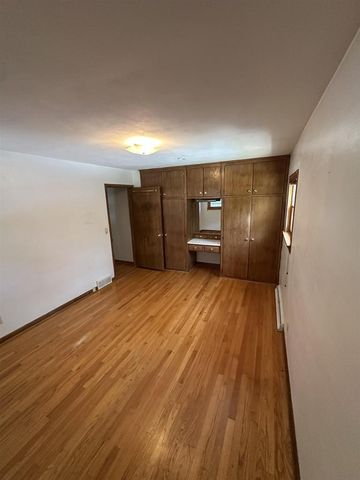 2913 Harriman Lane, Madison, WI 53713