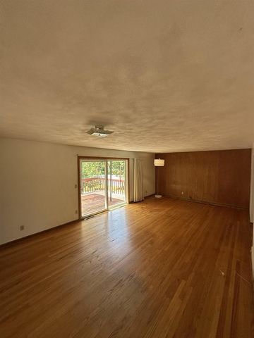 2913 Harriman Lane, Madison, WI 53713
