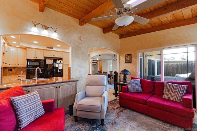 8128 Hillandale, San Diego, CA 92120