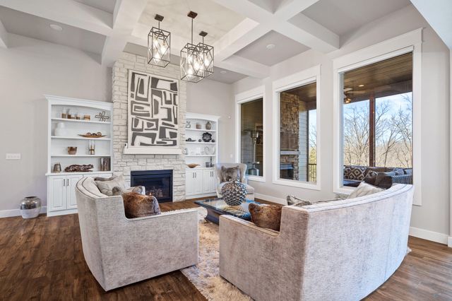 4530 STONINGTON CT, Columbia, MO 65203