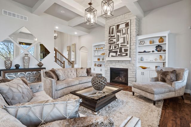 4530 STONINGTON CT, Columbia, MO 65203