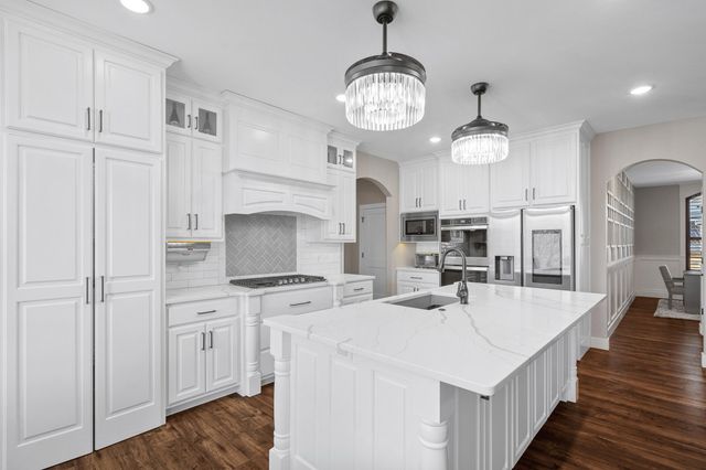 4530 STONINGTON CT, Columbia, MO 65203