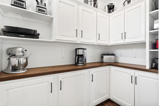 4530 STONINGTON CT, Columbia, MO 65203