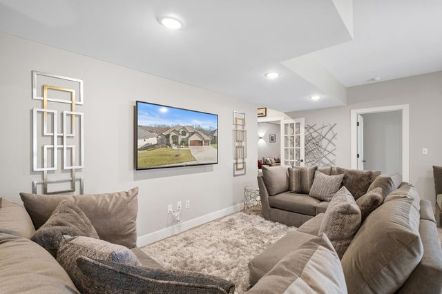 4530 STONINGTON CT, Columbia, MO 65203