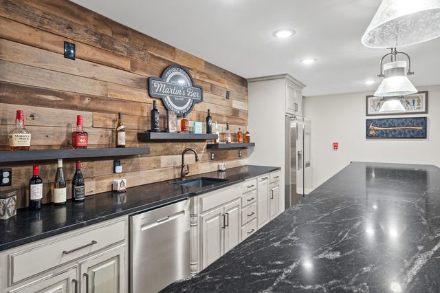 4530 STONINGTON CT, Columbia, MO 65203