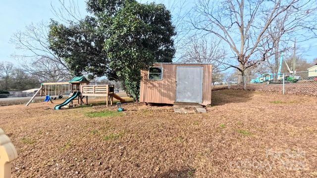 428 Kelly Road, Forest City, NC 28043