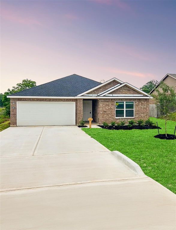 12384 Lake Conroe Hills, Willis, TX 77318