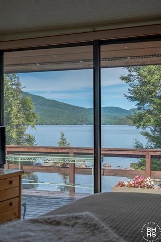 63 Camp Way, Lake Placid, NY 12946