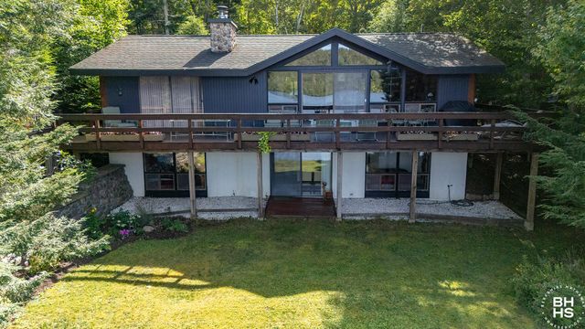 63 Camp Way, Lake Placid, NY 12946