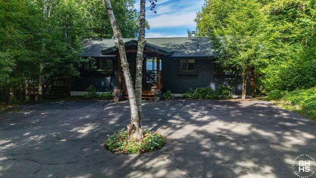 63 Camp Way, Lake Placid, NY 12946