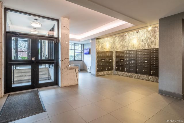 155 Ferris Avenue 11E, White Plains, NY 10603