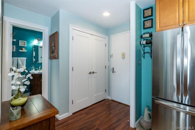 155 Ferris Avenue 11E, White Plains, NY 10603