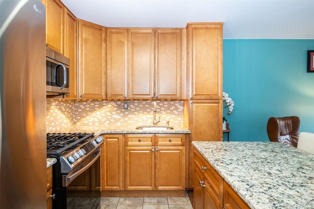 155 Ferris Avenue 11E, White Plains, NY 10603