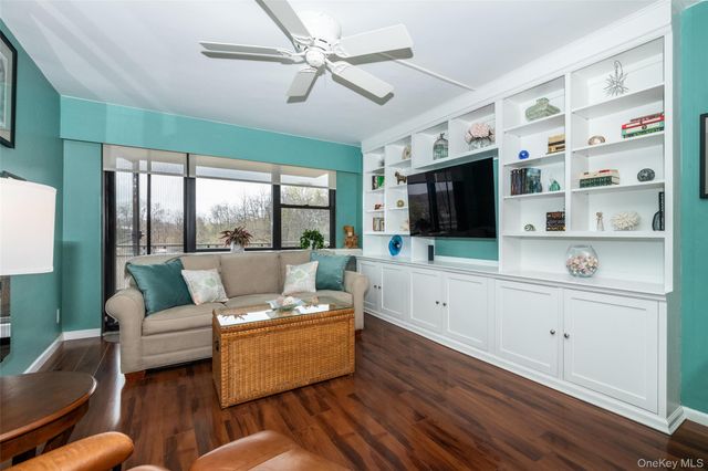 155 Ferris Avenue 11E, White Plains, NY 10603