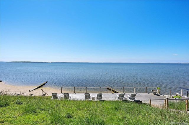 2100 Park Avenue, Mattituck, NY 11952