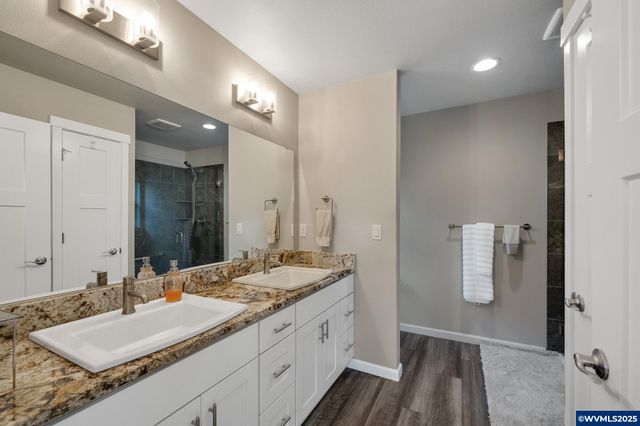 2127 SE Academy St, Dallas, OR 97338