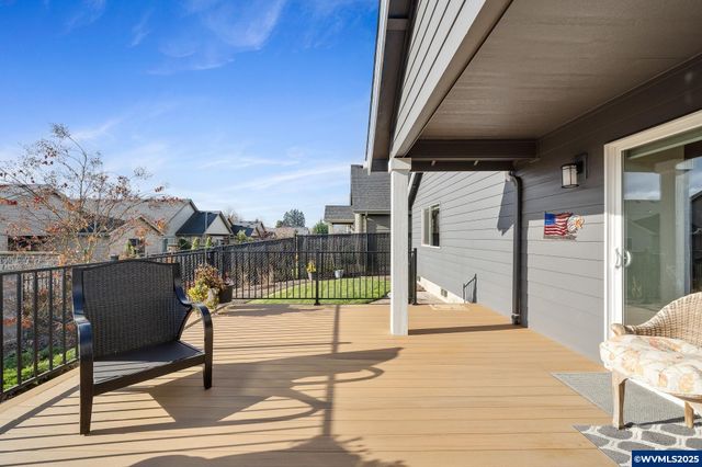 2127 SE Academy St, Dallas, OR 97338