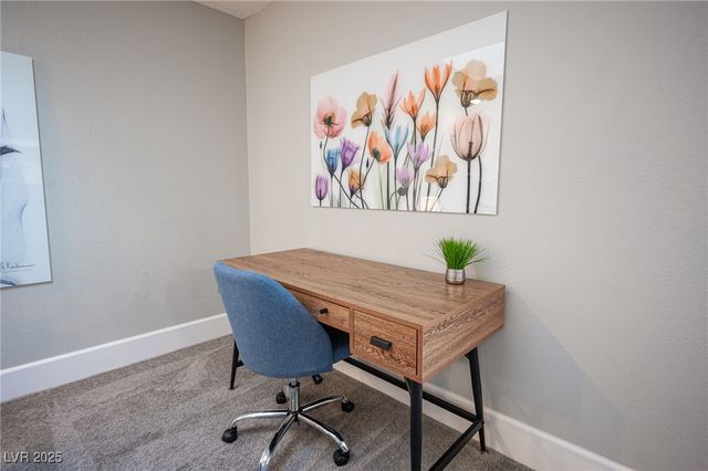 915 Vegas Valley Drive 4, Las Vegas, NV 89109