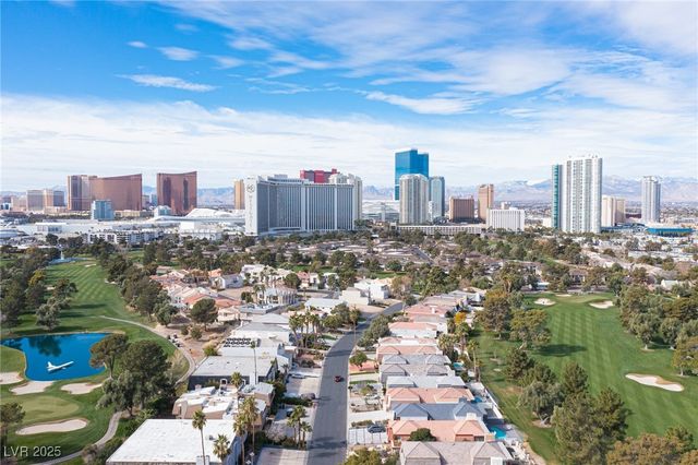 915 Vegas Valley Drive 4, Las Vegas, NV 89109