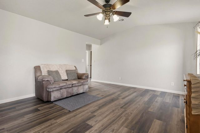 63010 E 293 Road, Grove, OK 74344