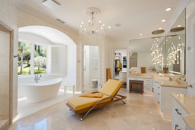 6369 Clubhouse Drive, Rancho Santa Fe, CA 92067