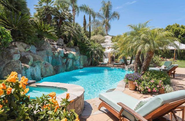 6369 Clubhouse Drive, Rancho Santa Fe, CA 92067
