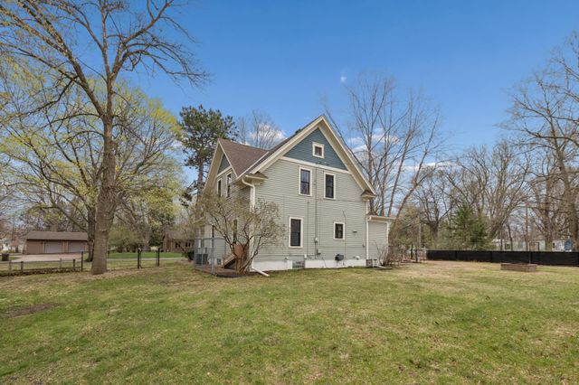 101 Jackson Avenue SW, Watertown, MN 55388