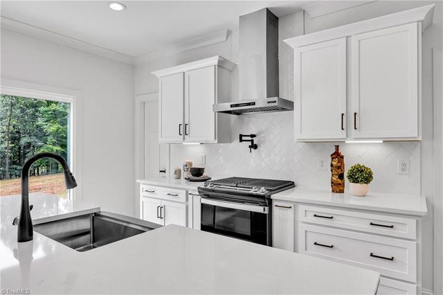 7112 Woodfield Heights Drive, Stokesdale, NC 27357