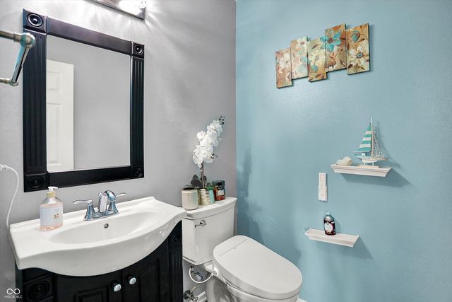 9001 Harrison Run Court, Indianapolis, IN 46256