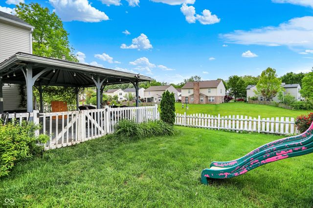 9001 Harrison Run Court, Indianapolis, IN 46256