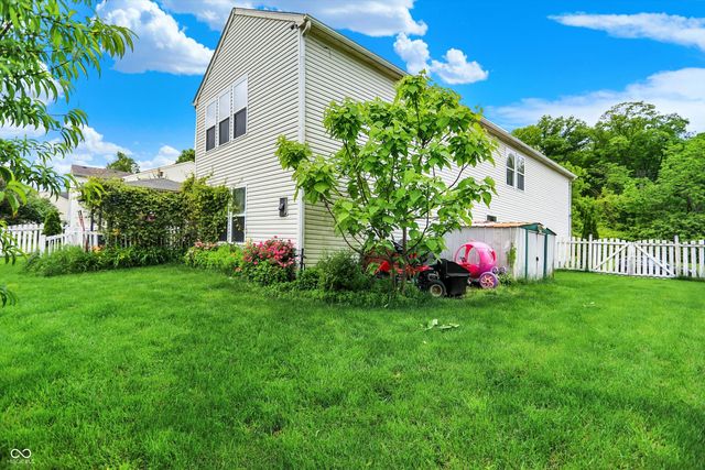 9001 Harrison Run Court, Indianapolis, IN 46256