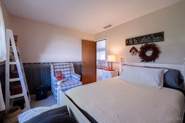 205 Heather Way Street, Middletown, OH 45042