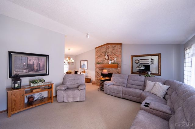 205 Heather Way Street, Middletown, OH 45042