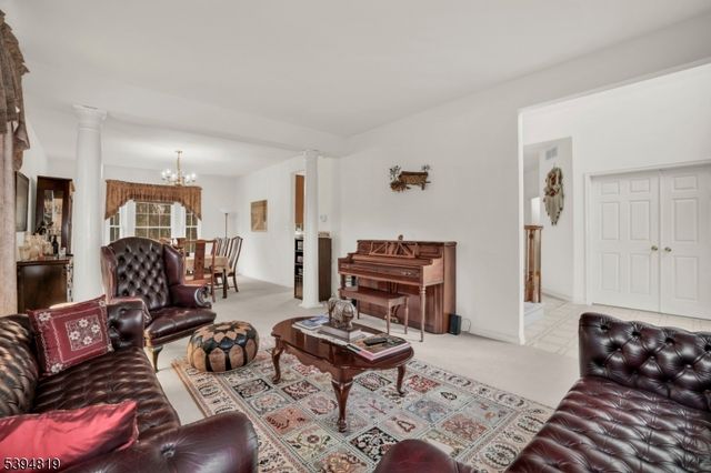 23 Margaret Dr, Franklin Twp., NJ 08873