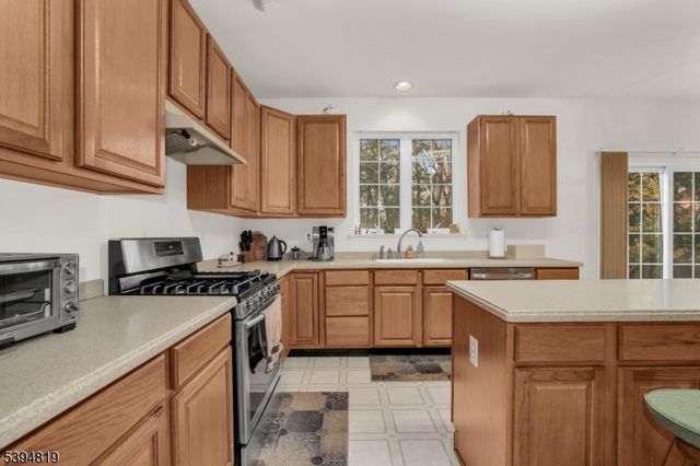 23 Margaret Dr, Franklin Twp., NJ 08873