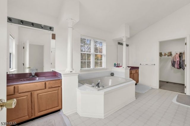 23 Margaret Dr, Franklin Twp., NJ 08873