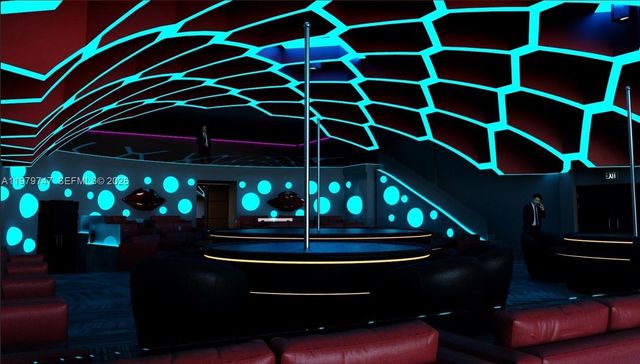 1527 Washington Ave, Miami Beach, FL 33139