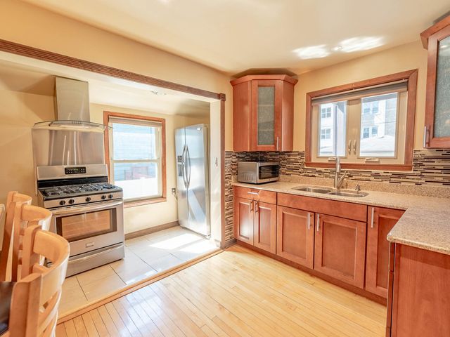 443 Ferdinand Avenue, Forest Park, IL 60130