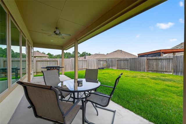 17493 Rosewood Manor Lane, New Caney, TX 77357