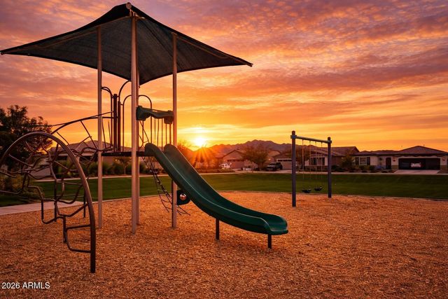 2353 E CASTANETS Drive, Gilbert, AZ 85298