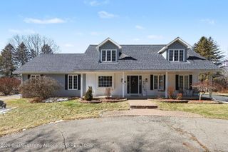 10033 Woodland Acres Drive, Grand Ledge, MI 48837