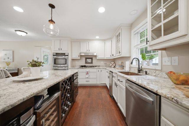 6 Bard St, Haverhill, MA 01835