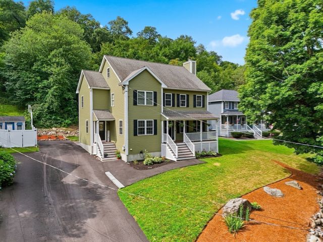 6 Bard St, Haverhill, MA 01835