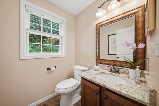 6 Bard St, Haverhill, MA 01835