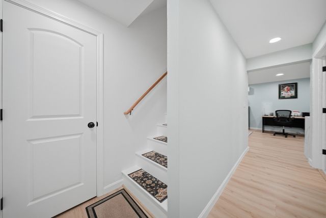 6 Bard St, Haverhill, MA 01835