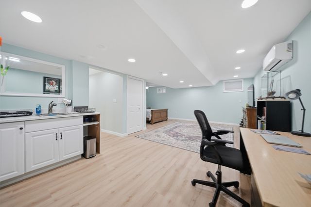 6 Bard St, Haverhill, MA 01835