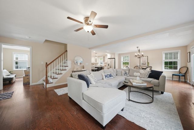 6 Bard St, Haverhill, MA 01835