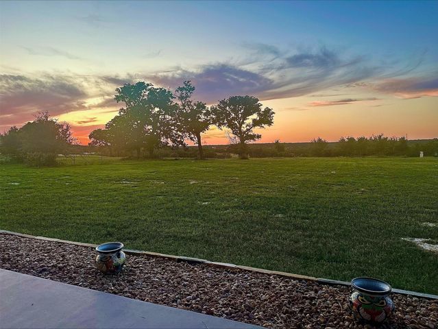 7993 W Fm 487, Florence, TX 76527