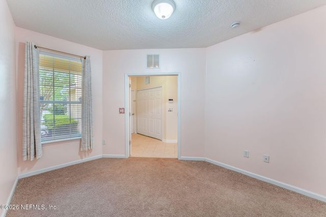 6724 WHITE BLOSSOM Circle 35B, Jacksonville, FL 32258